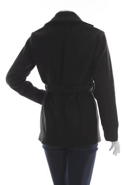 Дамско палто Vero Moda2
