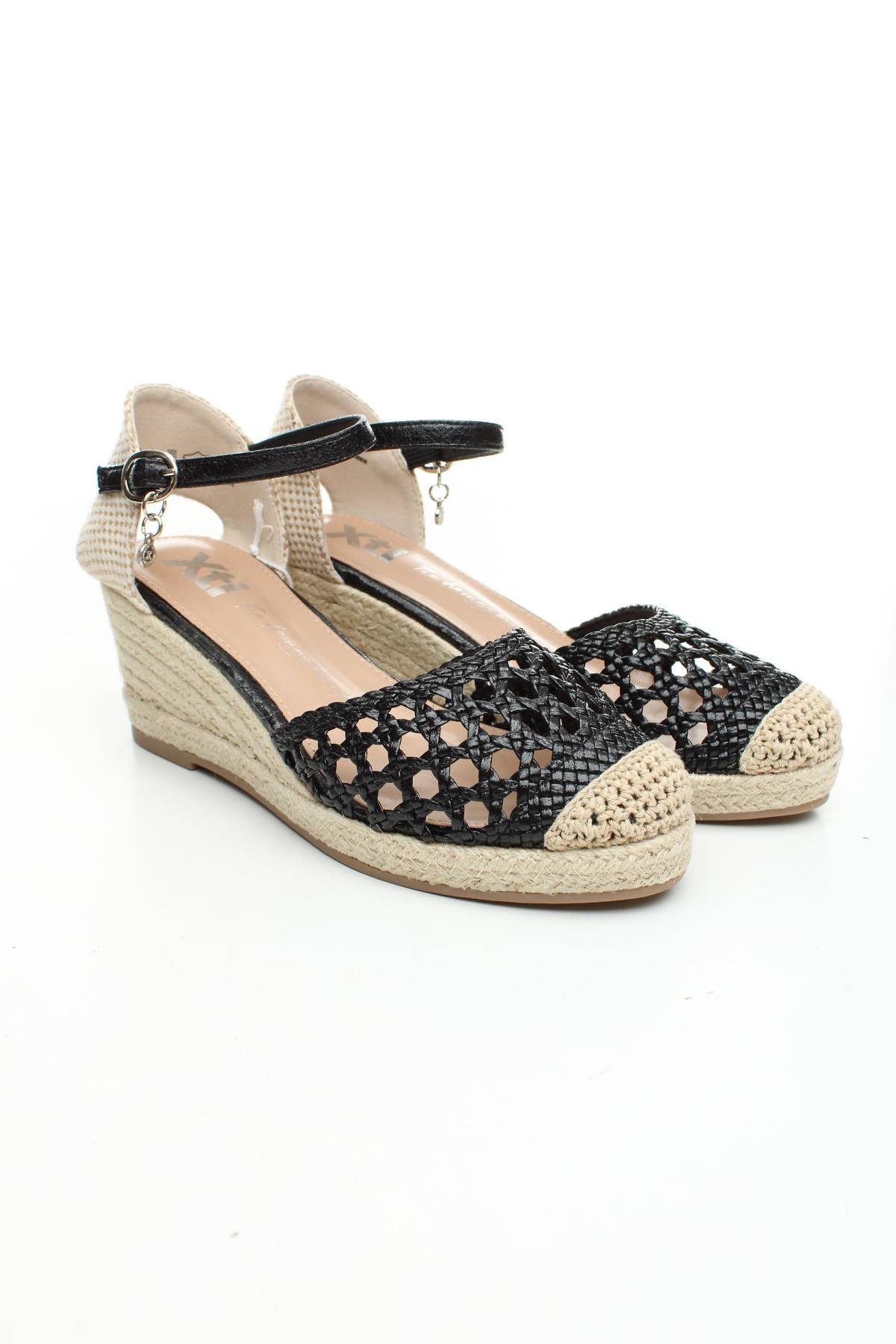 Σανδάλια Xti3