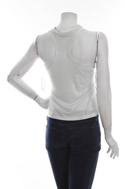 Γυναικείο αμάνικο Guess2