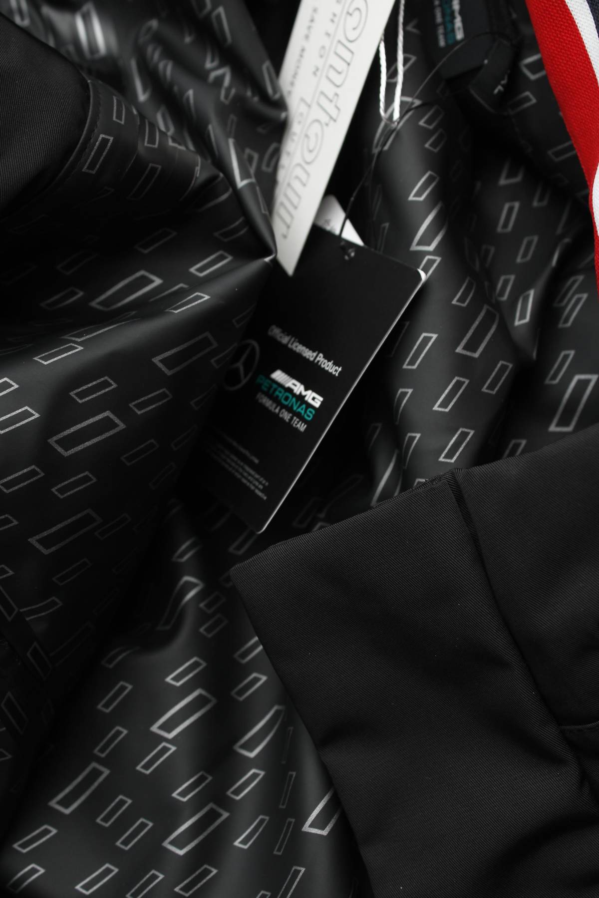 Ανδρικό μπουφάν Mercedes AMG Petronas4 - Contourshop.gr Ανδρικό μπουφάν Mercedes AMG Petronas4