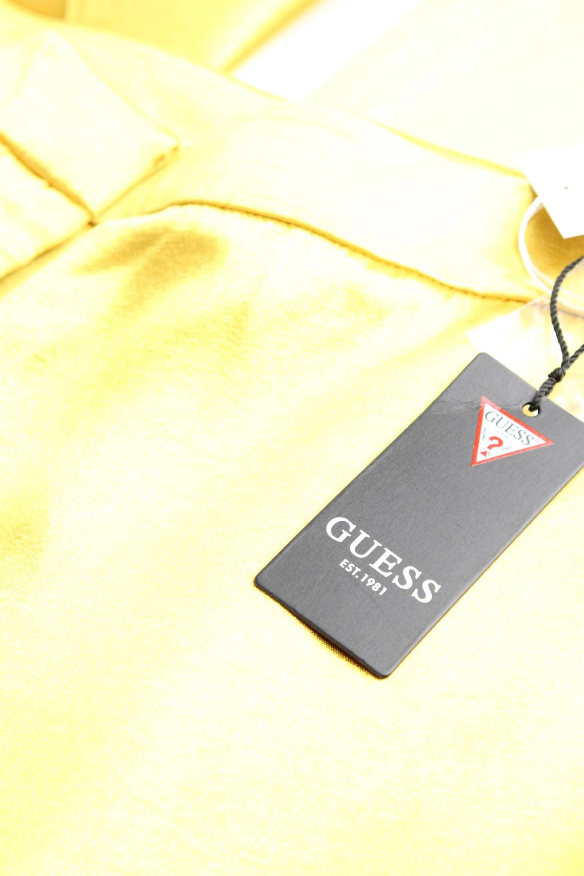 Дамски панталон Guess3