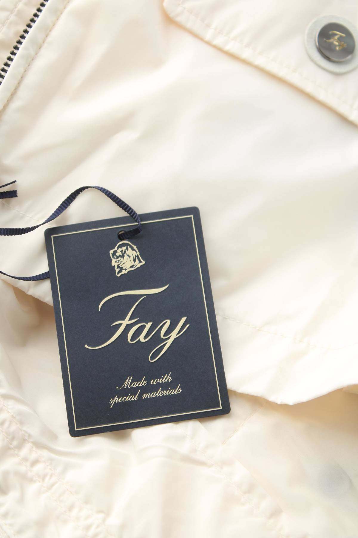 Дамско яке Fay4