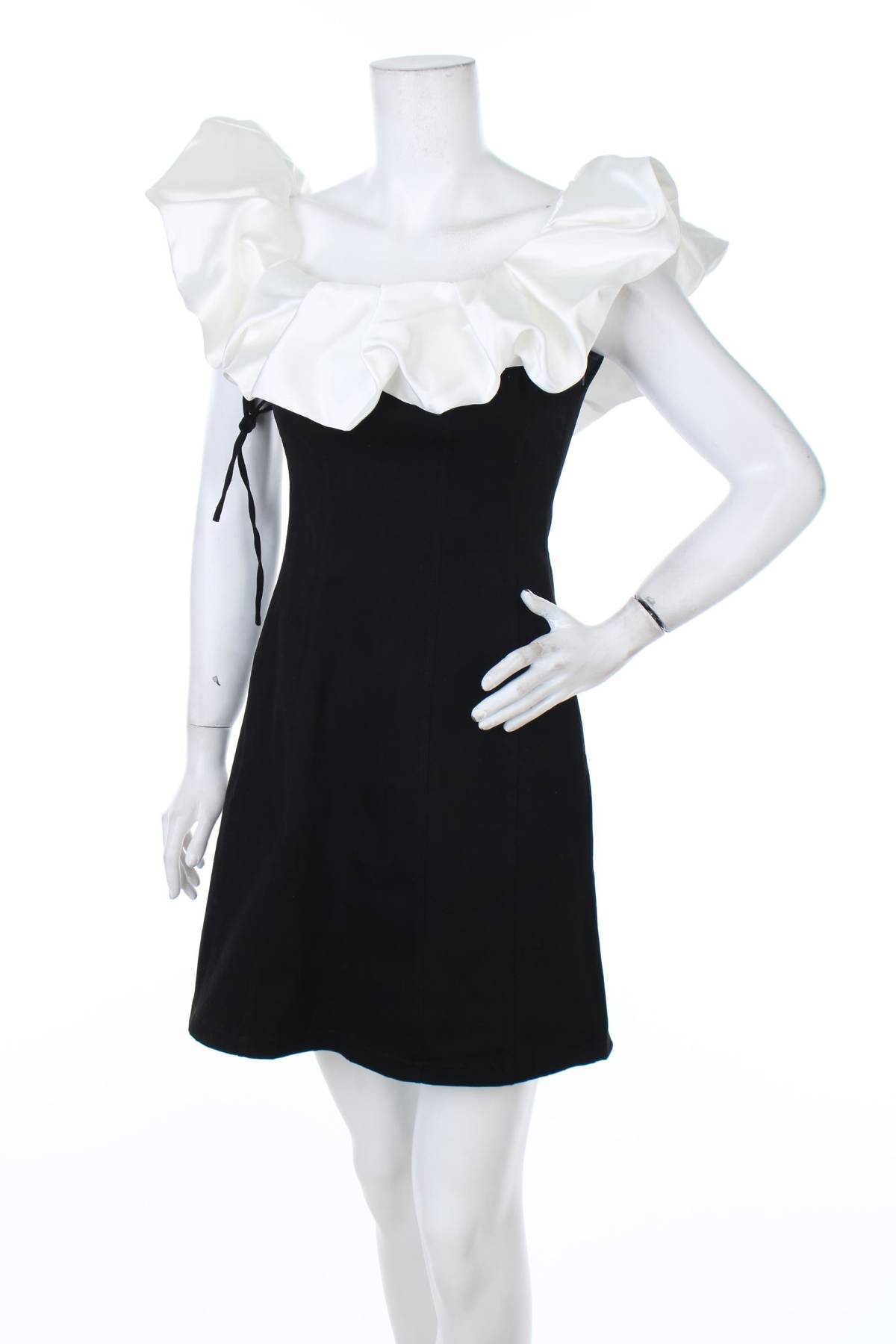 Дънкова рокля Vero Moda1 - Contour.bg Дънкова рокля Vero Moda1