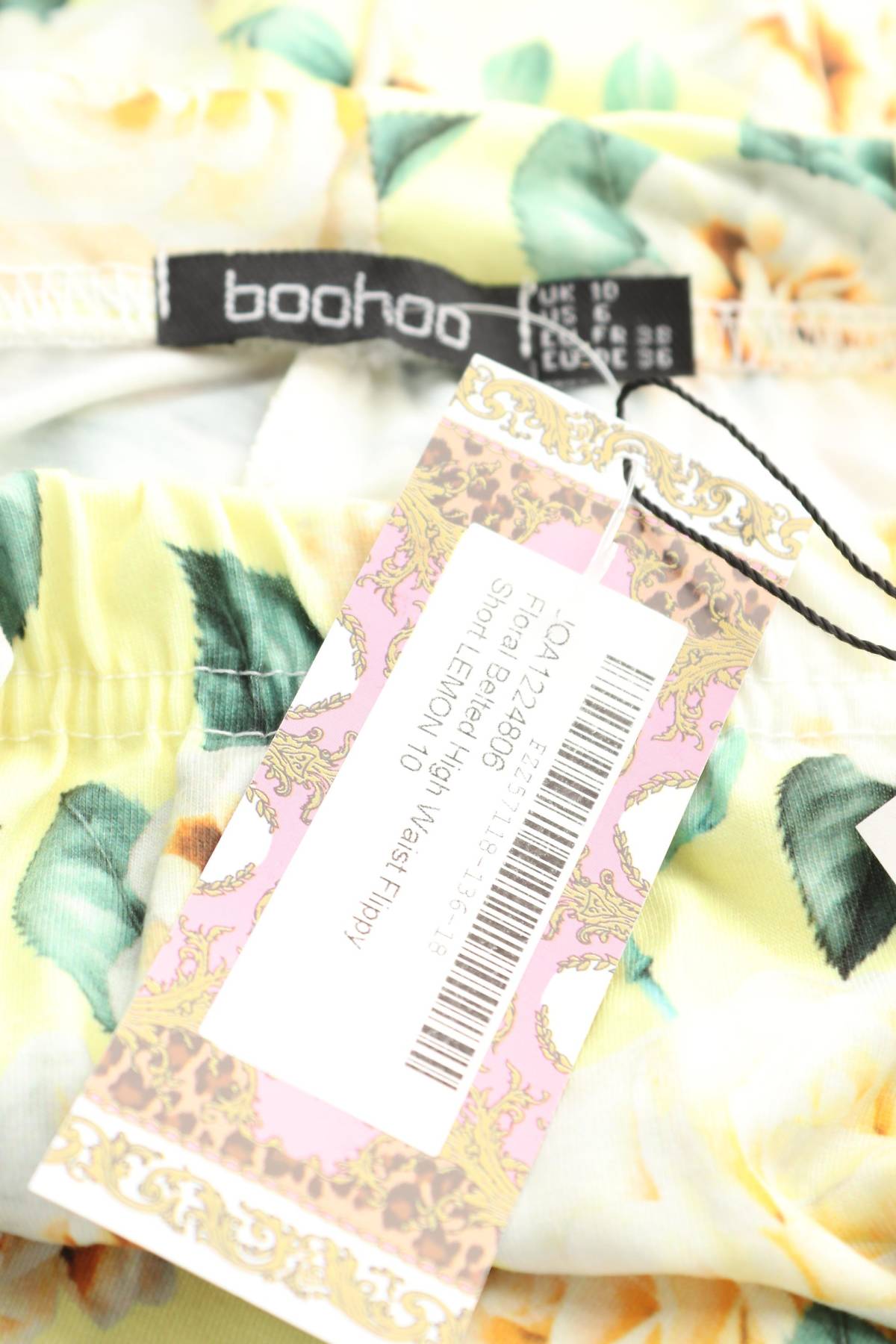 Дамски къс панталон Boohoo3