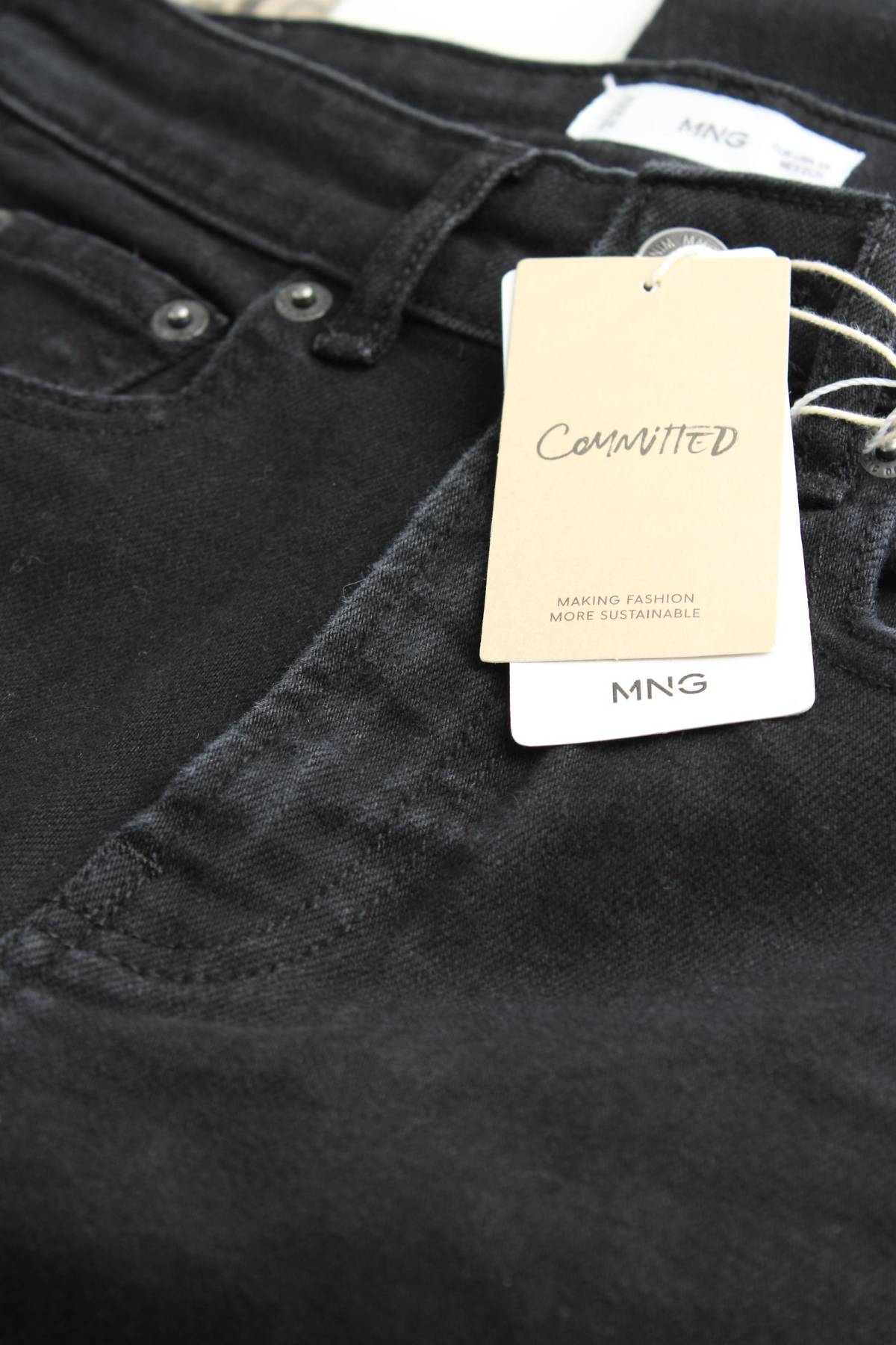 Дамски дънки Mango3