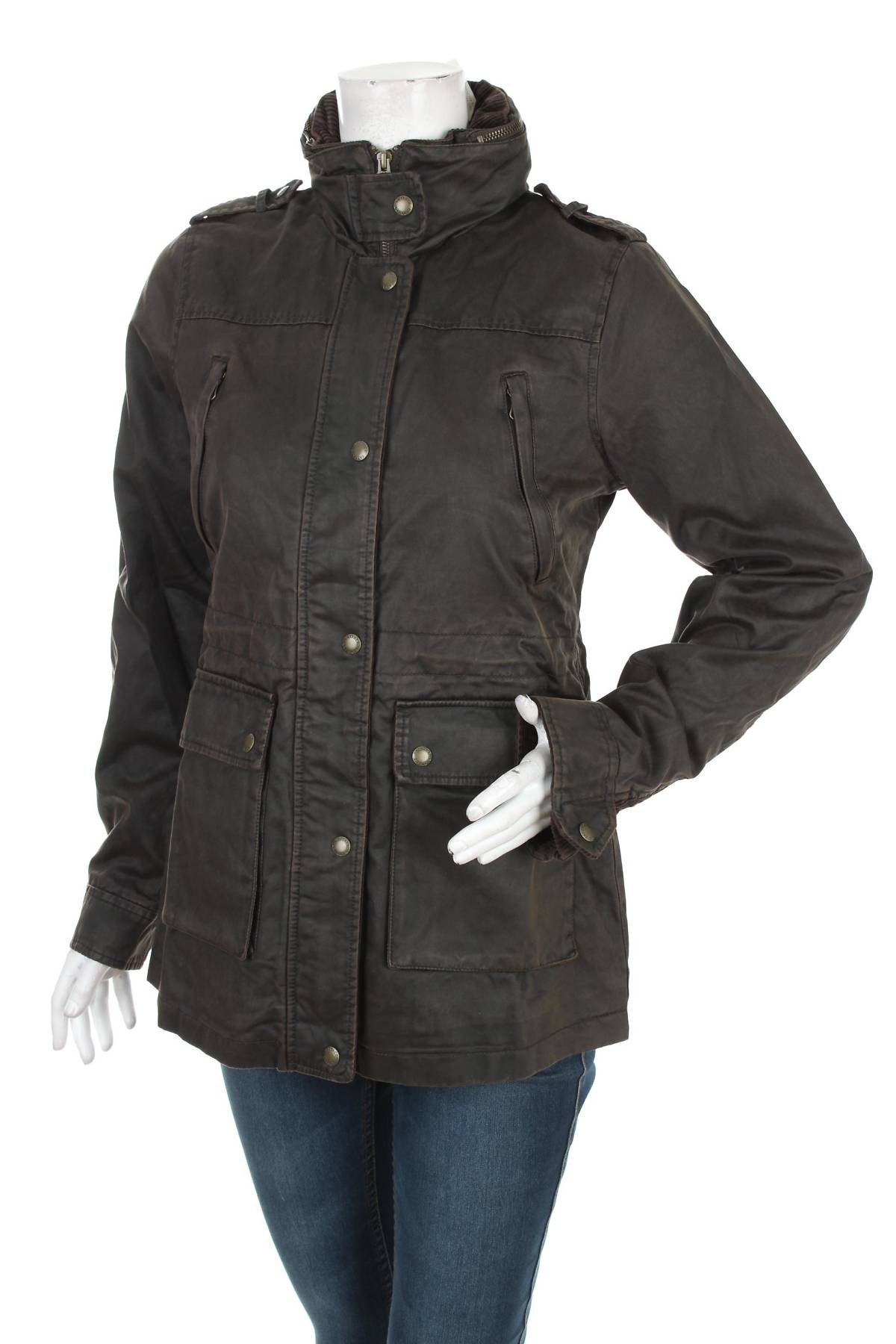 Дамско яке Fat Face1