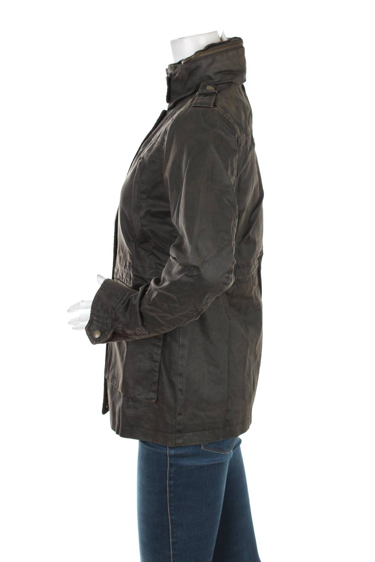 Дамско яке Fat Face3