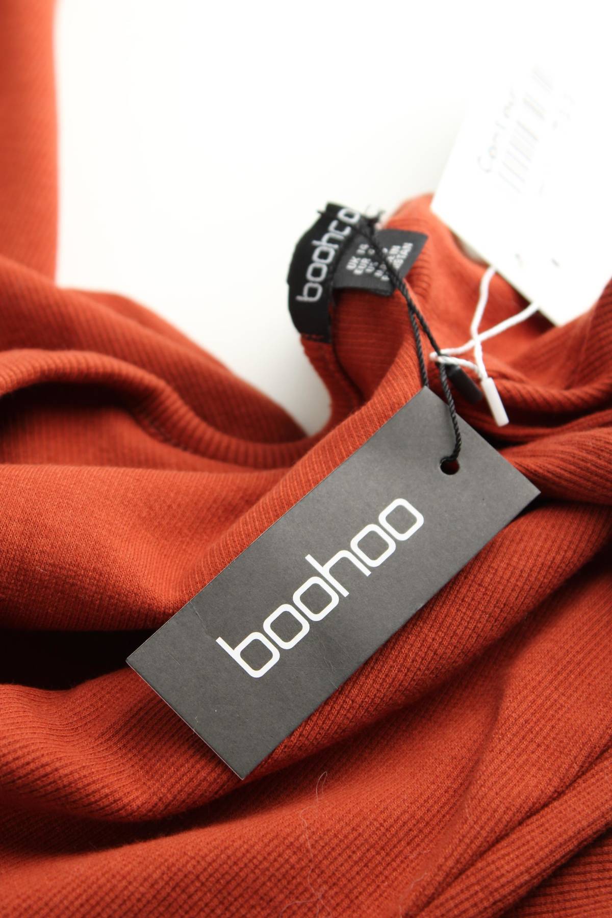 Рокля Boohoo3