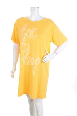 Дамска нощница Triumph x Wilde House1