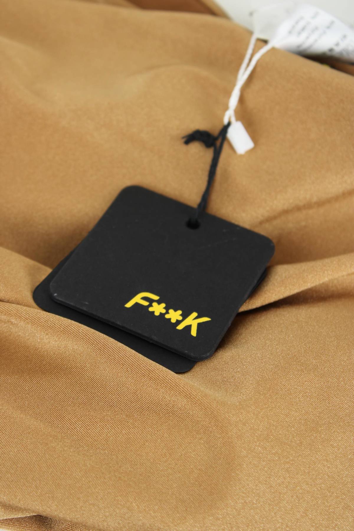 Цял бански F**k3