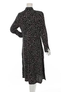 Φορέματα Tommy Jeans2