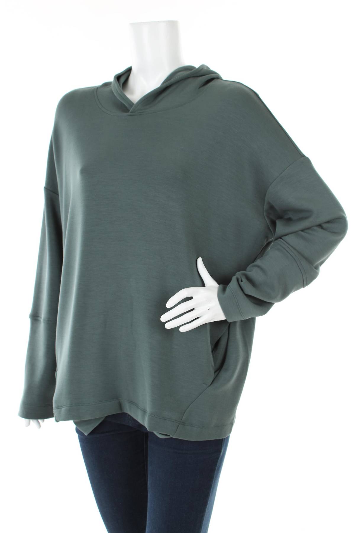 Домашно облекло Triumph1