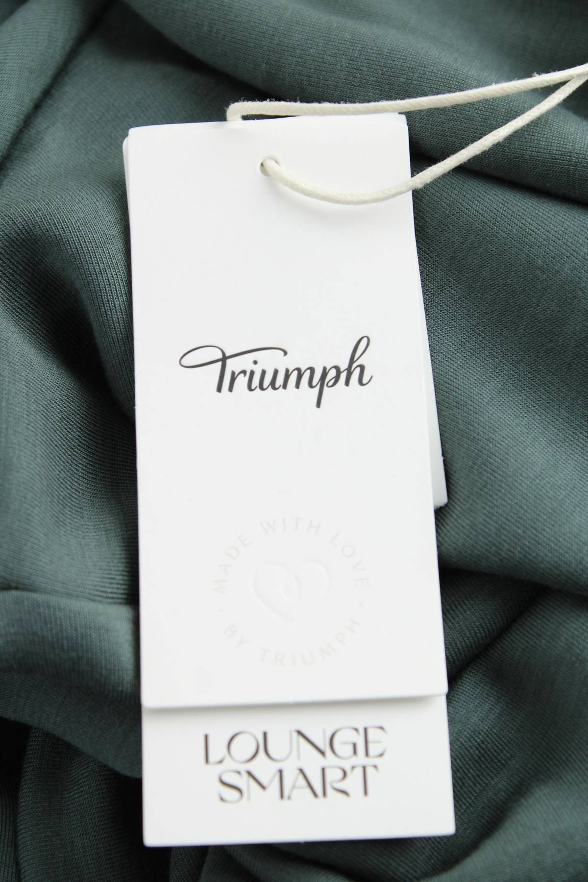 Домашно облекло Triumph3