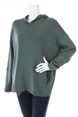 Домашно облекло Triumph1