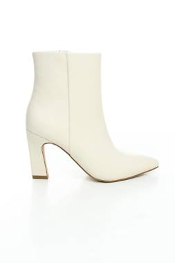 Дамски боти Madden Girl1