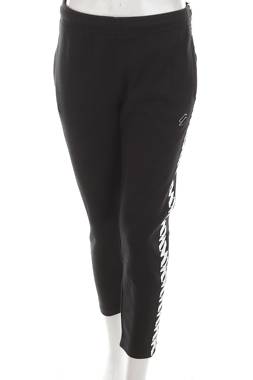 Дамско спортно долнище Superdry1