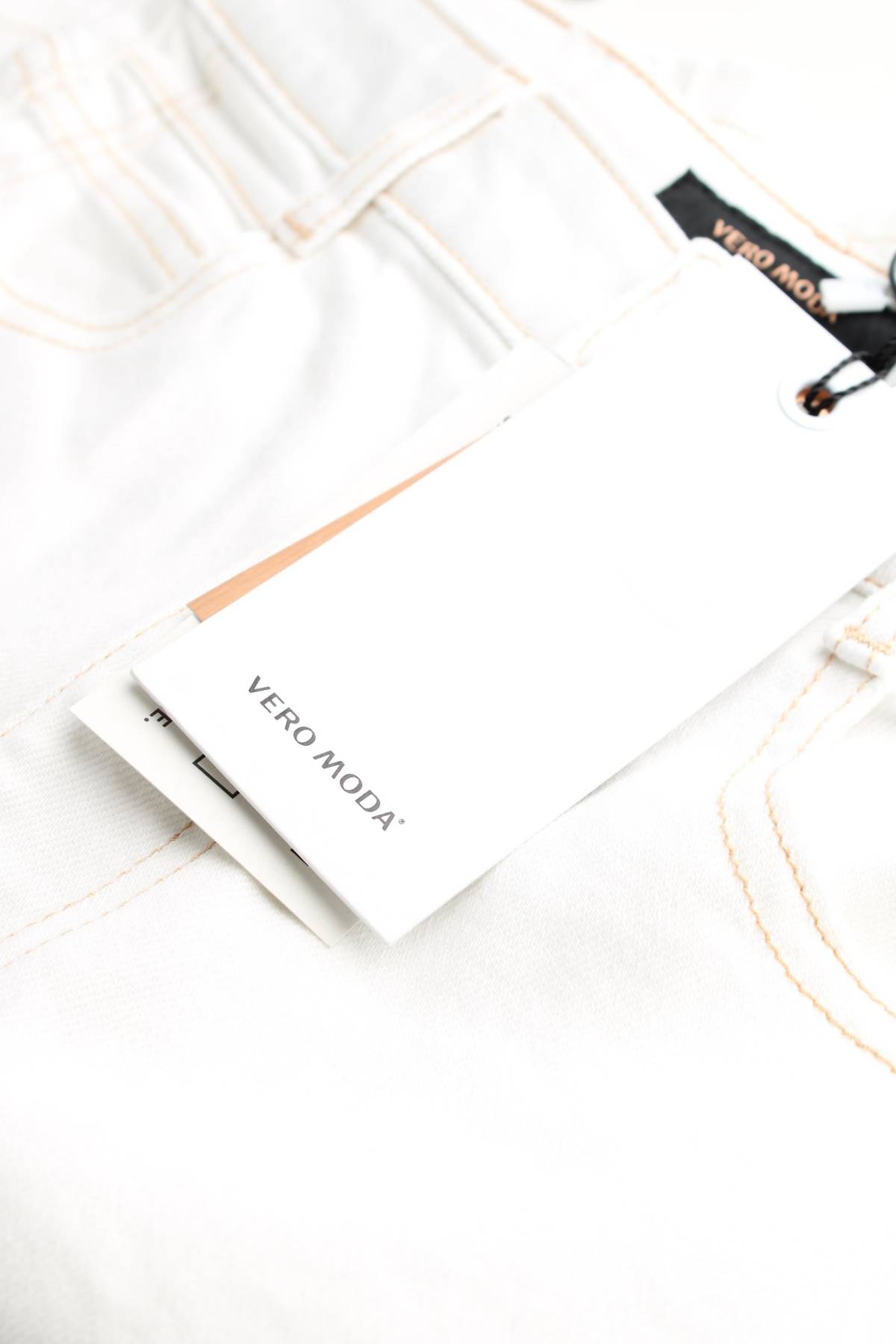 Γυναικεία τζιν σορτσάκια Vero Moda3 - Contourshop.gr Γυναικεία τζιν σορτσάκια Vero Moda3