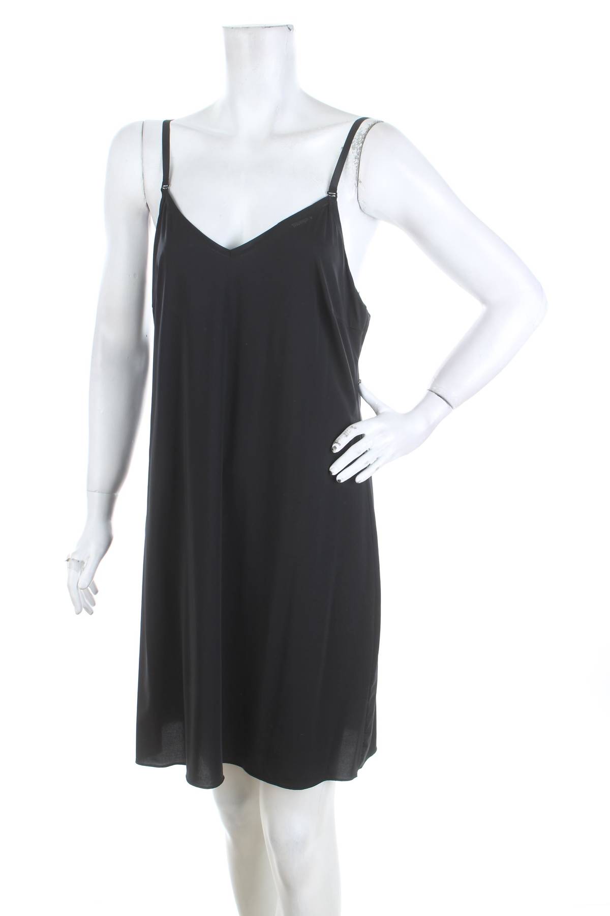 Дамска нощница Triumph1