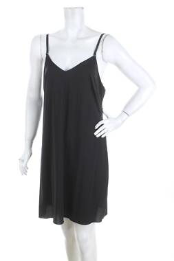 Дамска нощница Triumph1