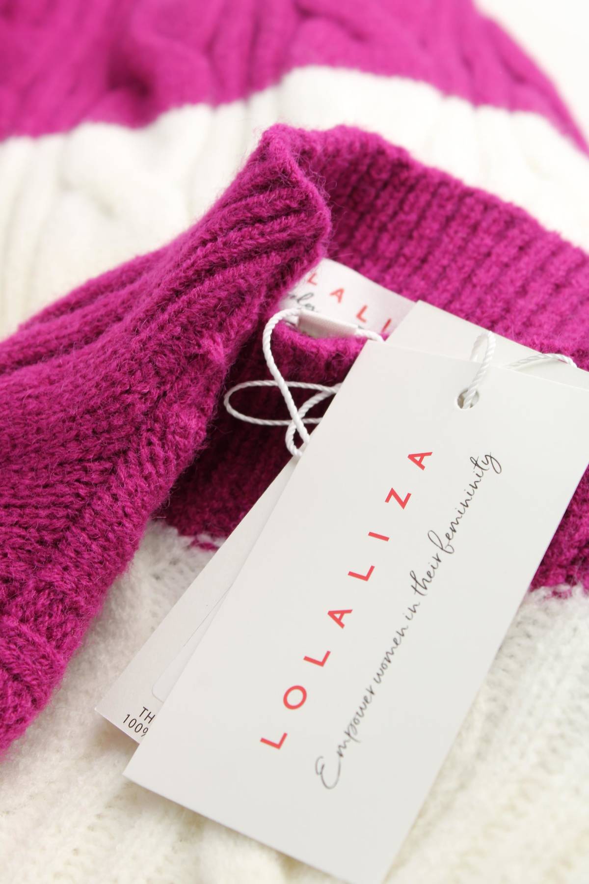 Дамски пуловер Lola Liza3