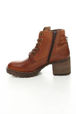 Γυναικεία μποτάκια Bullboxer2 - Contourshop.gr Γυναικεία μποτάκια Bullboxer2