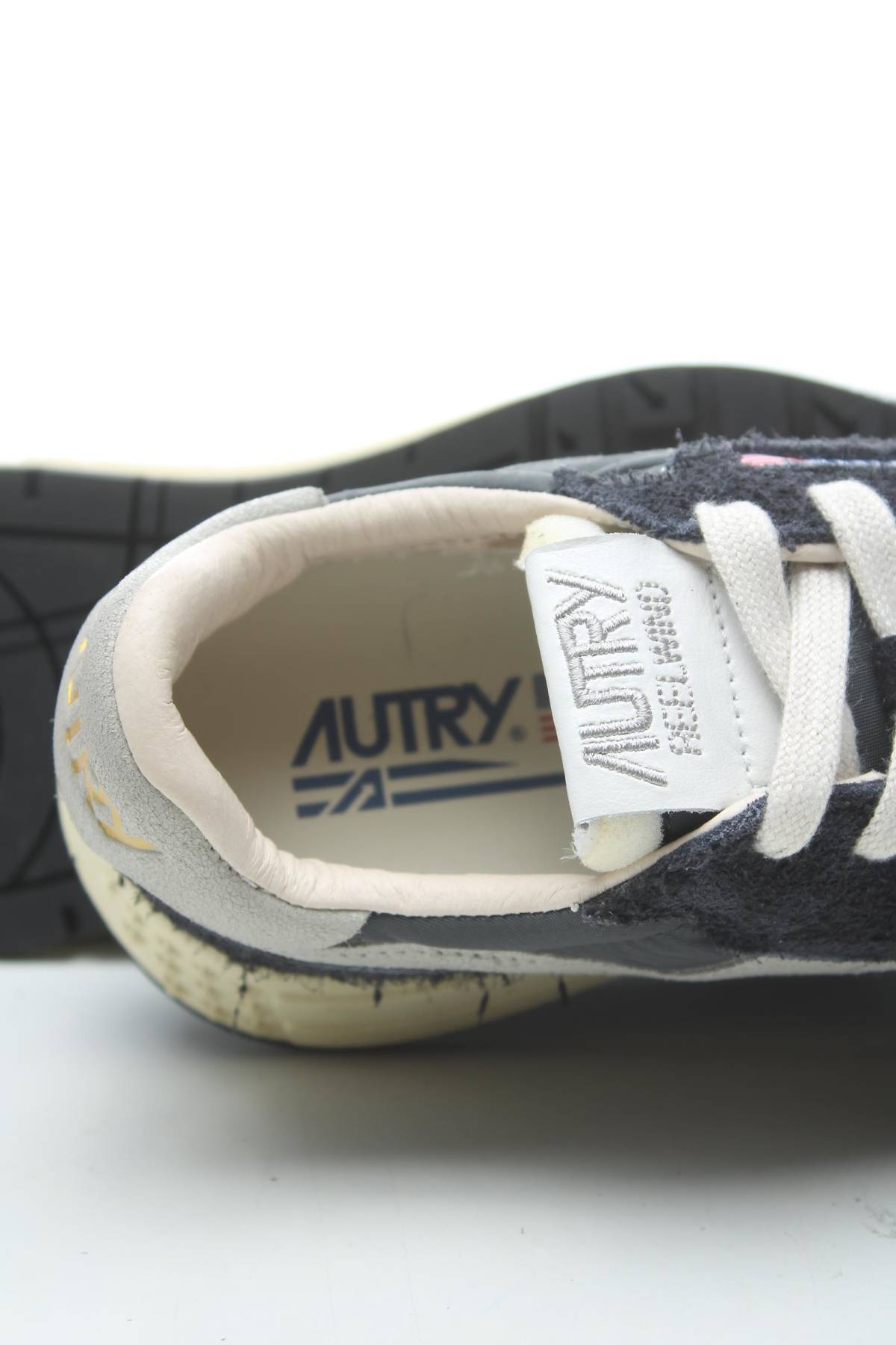 Маратонки Autry5