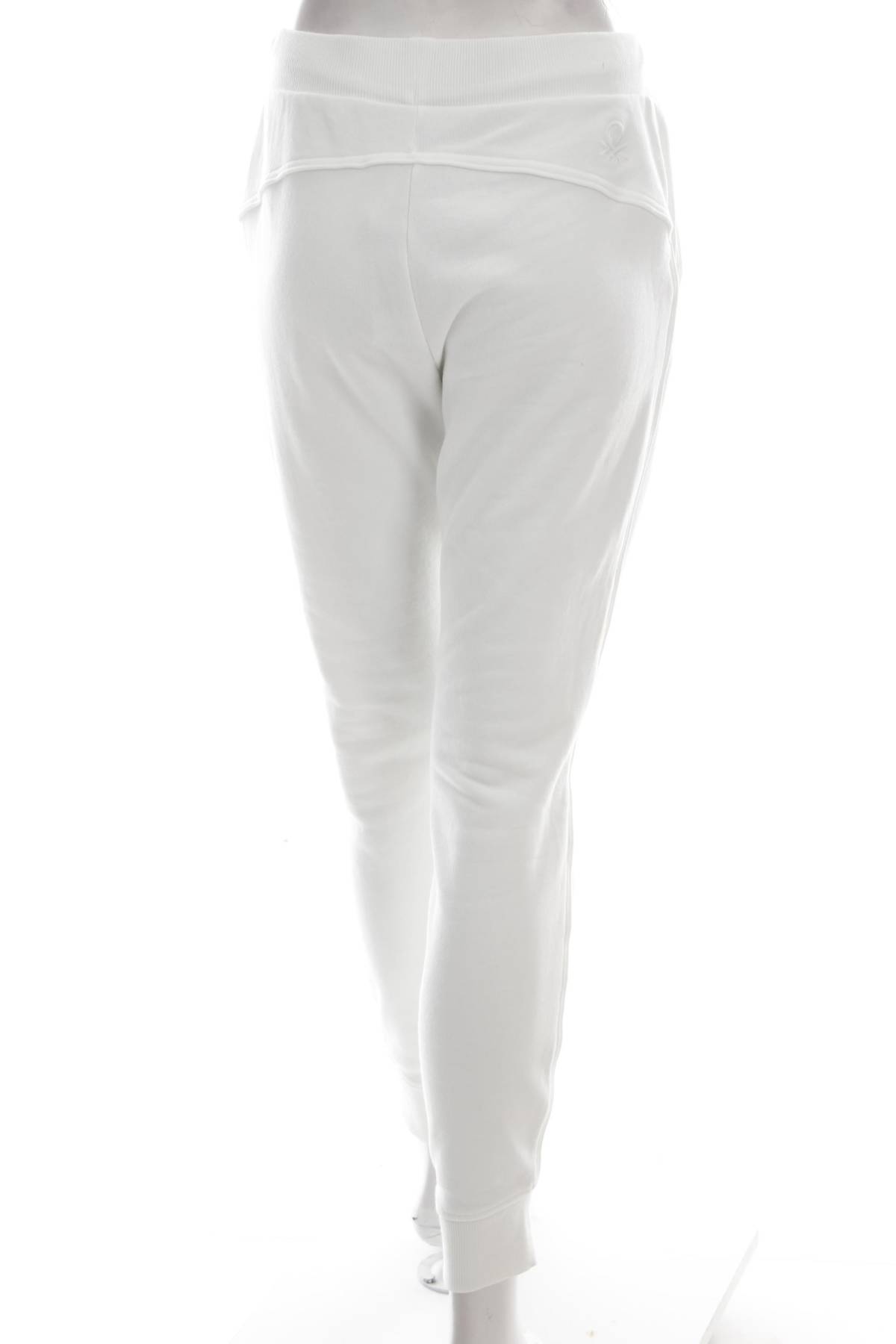 Дамско спортно долнище United Colors Of Benetton2 - Contour.bg Дамско спортно долнище United Colors Of Benetton2