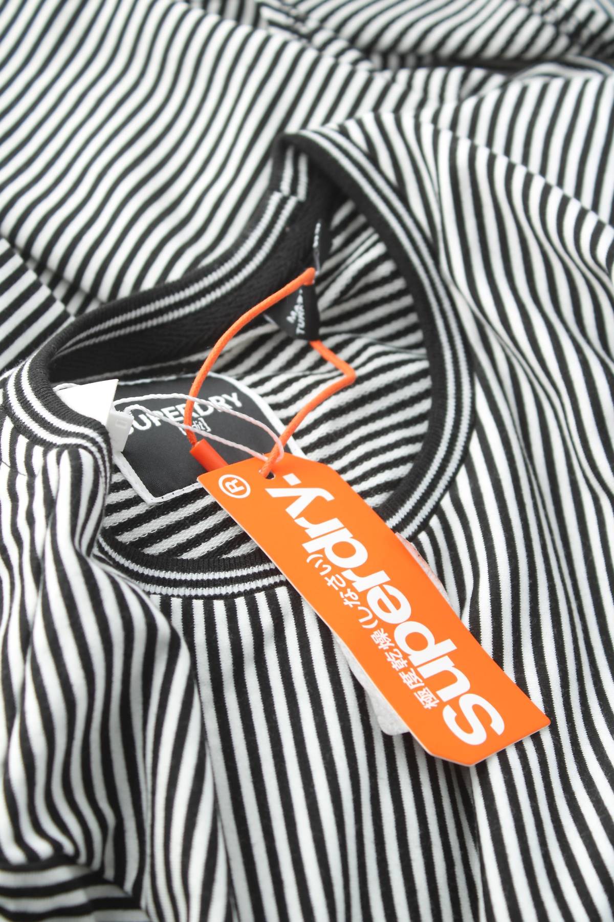 Φορέματα Superdry3