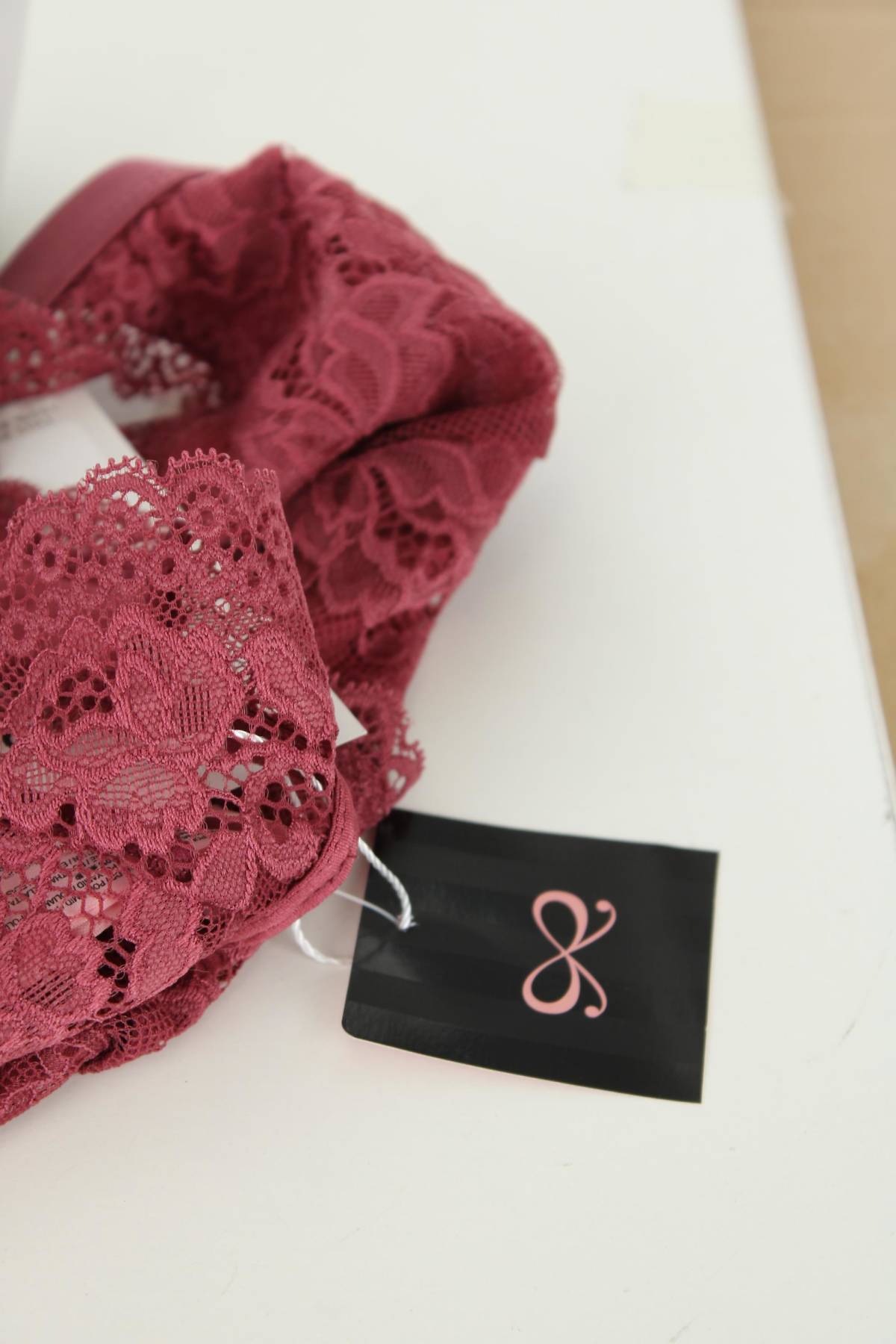 Сутиен Hunkemoller3 - Contour.bg Сутиен Hunkemoller3