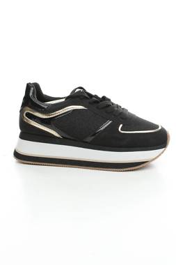 Дамски обувки Clara Barson1