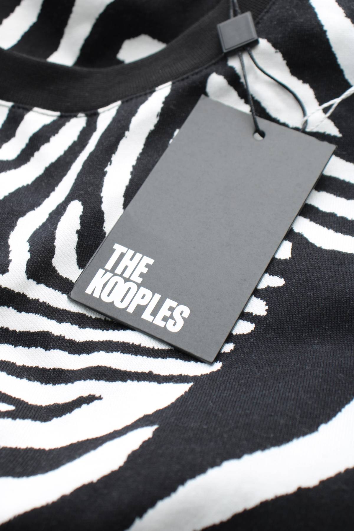 Дамска тениска The Kooples3