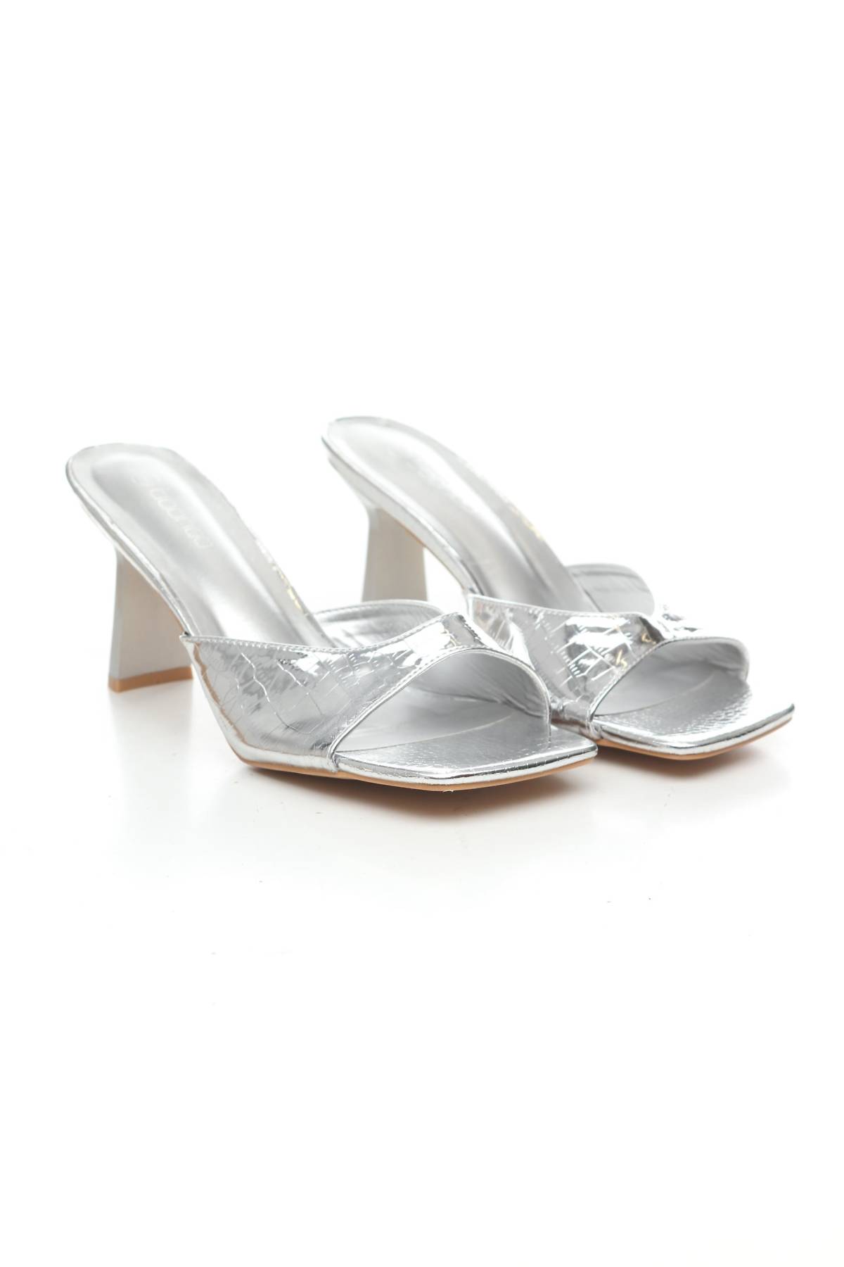 Чехли Boohoo3 - Contour.bg Чехли Boohoo3