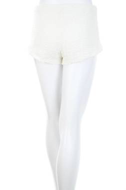 Дамски къс панталон Bershka2