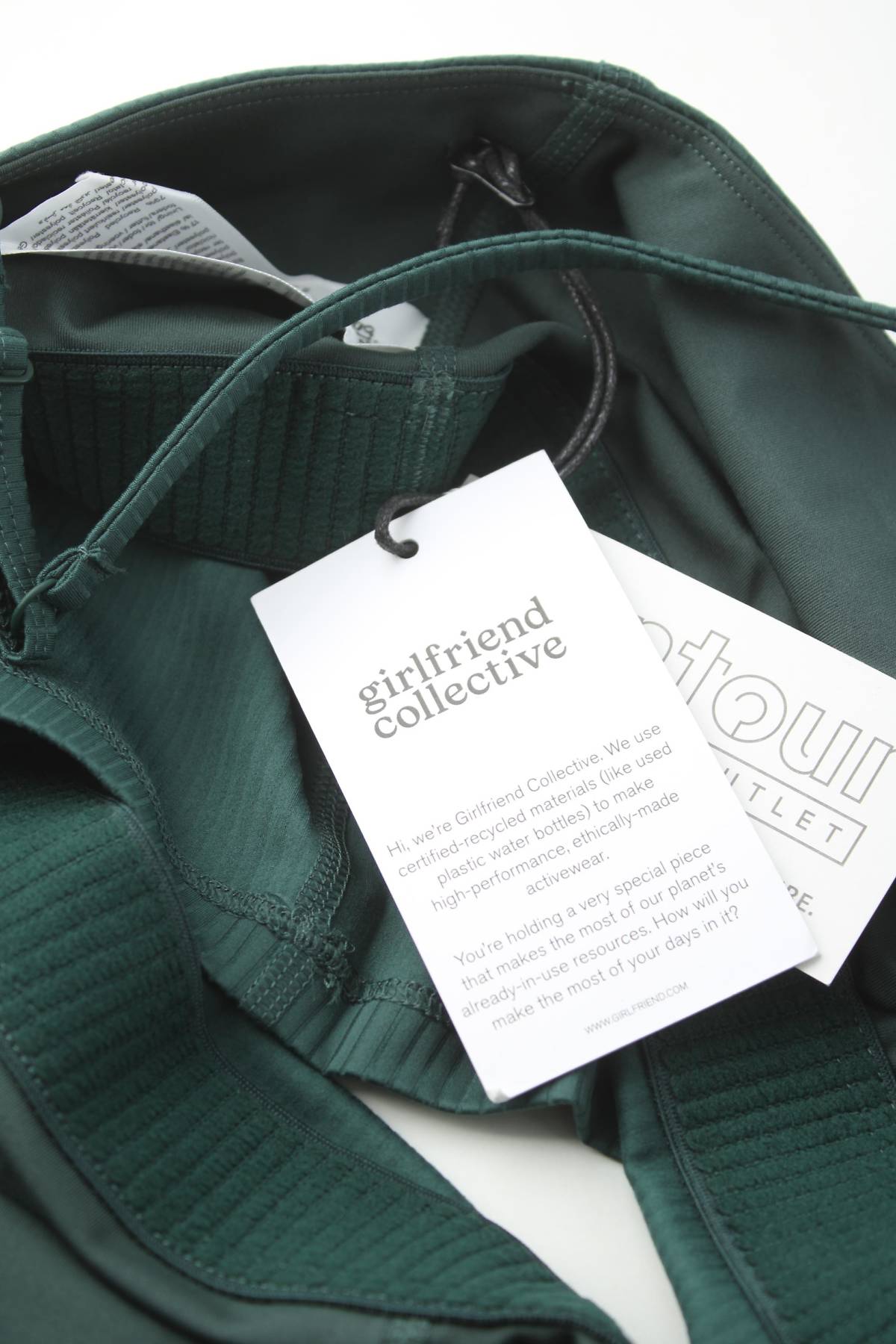 Γυναικείο αμάνικο Girlfriend Collective3