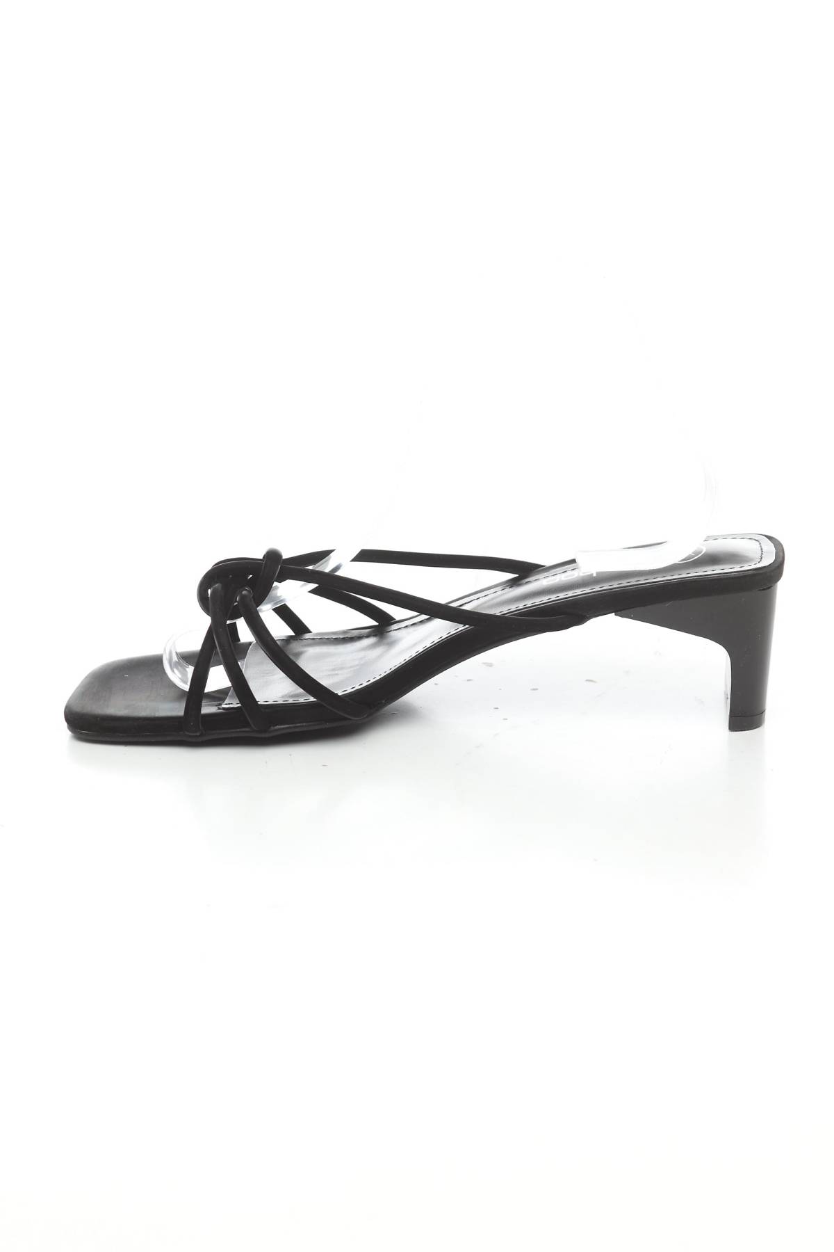 Чехли Boohoo2 - Contour.bg Чехли Boohoo2