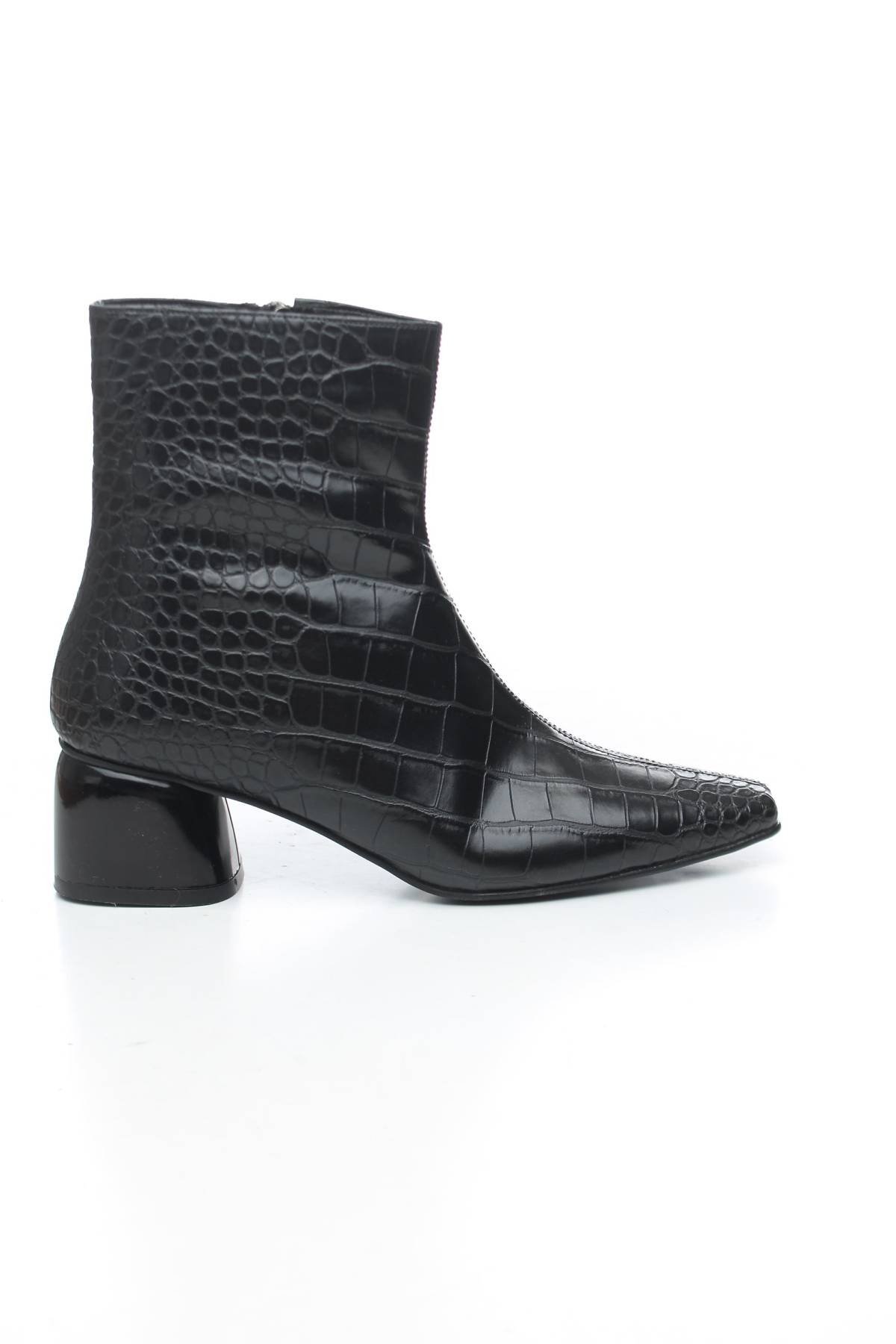 Γυναικεία μποτάκια NA-KD1