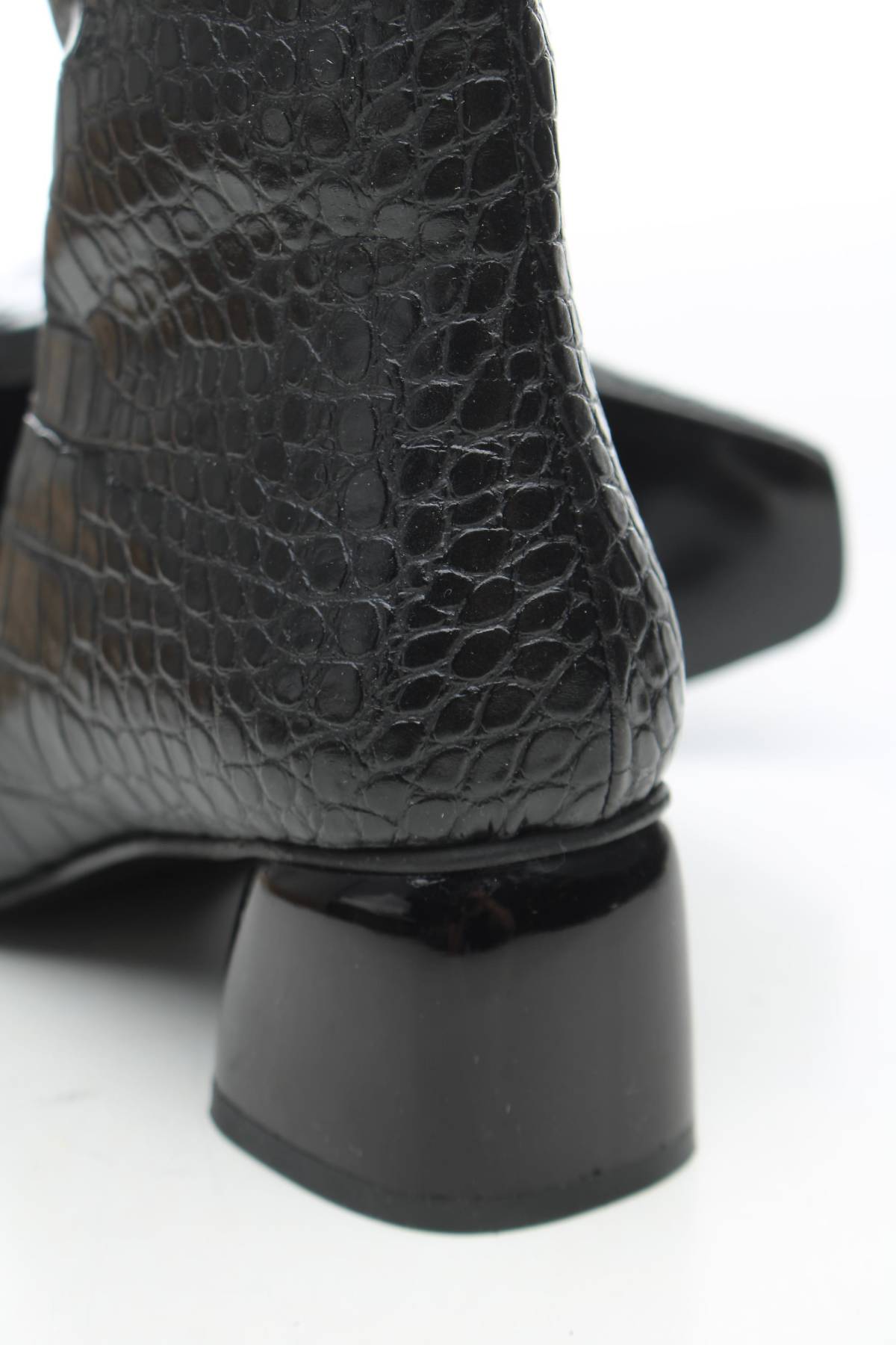 Γυναικεία μποτάκια NA-KD5