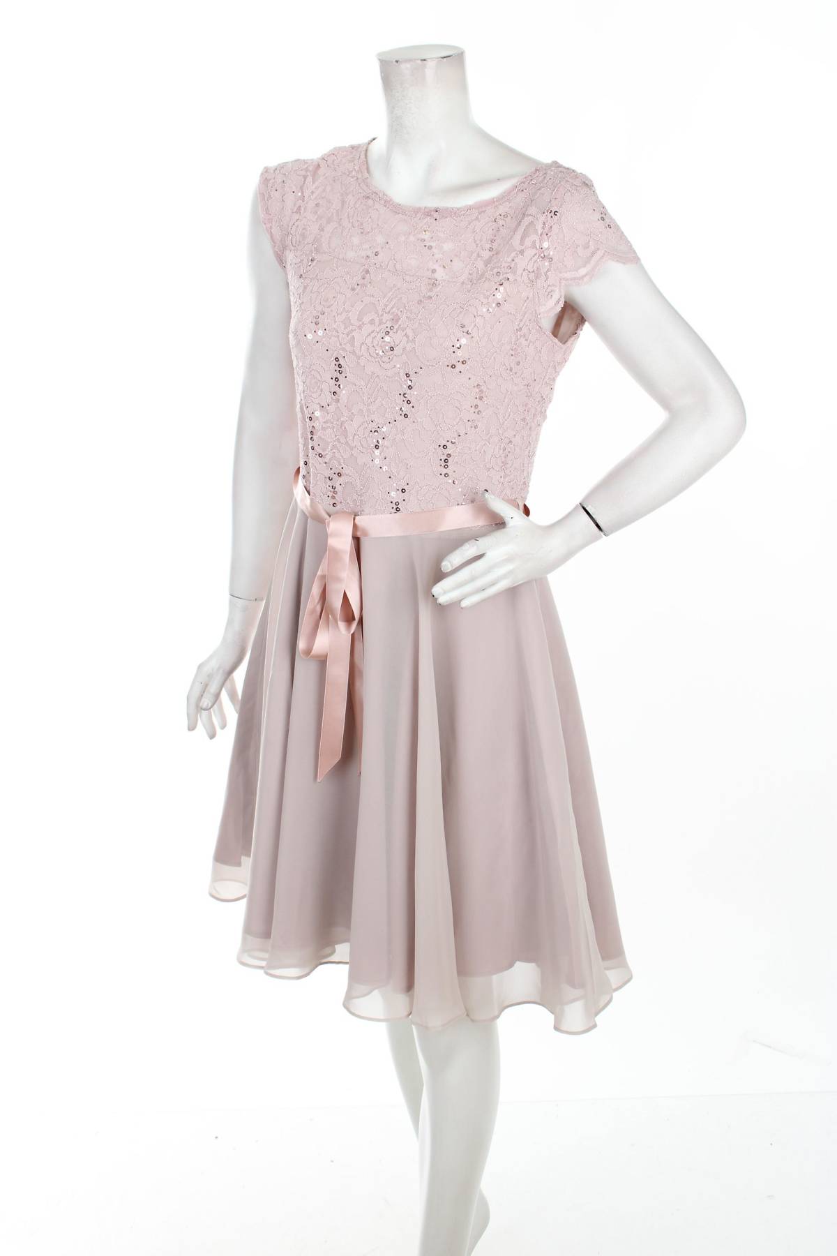 Официална рокля Swing1