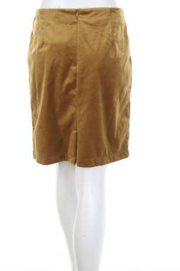 Пола Christine Laure2