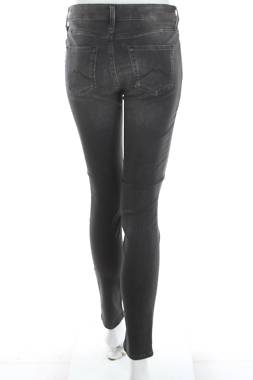 Γυναικεία τζιν Mustang2