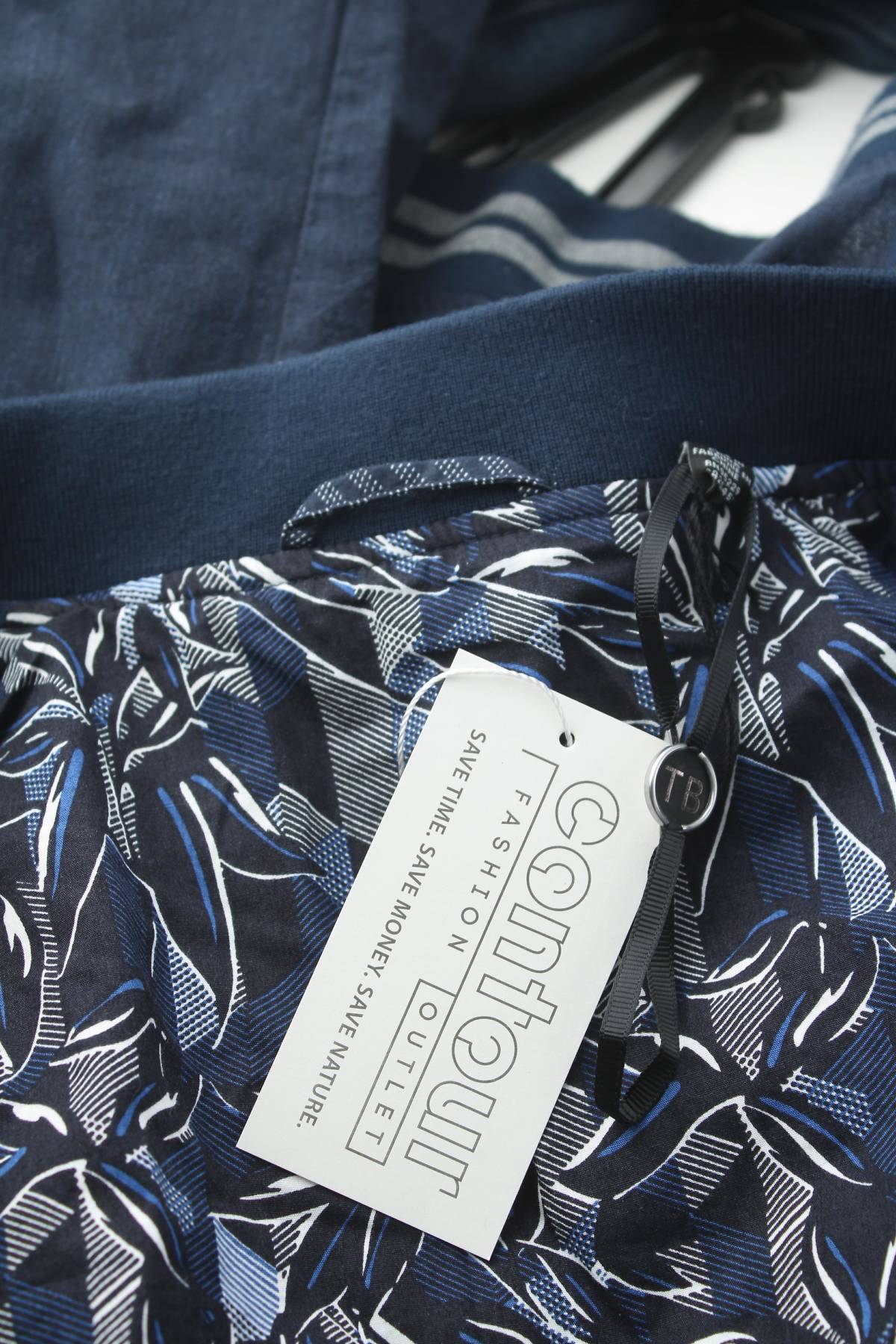 Ανδρικό μπουφάν Ted Baker4