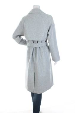 Дамско палто Stradivarius2