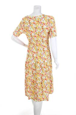 Φορέματα Chiquelle2