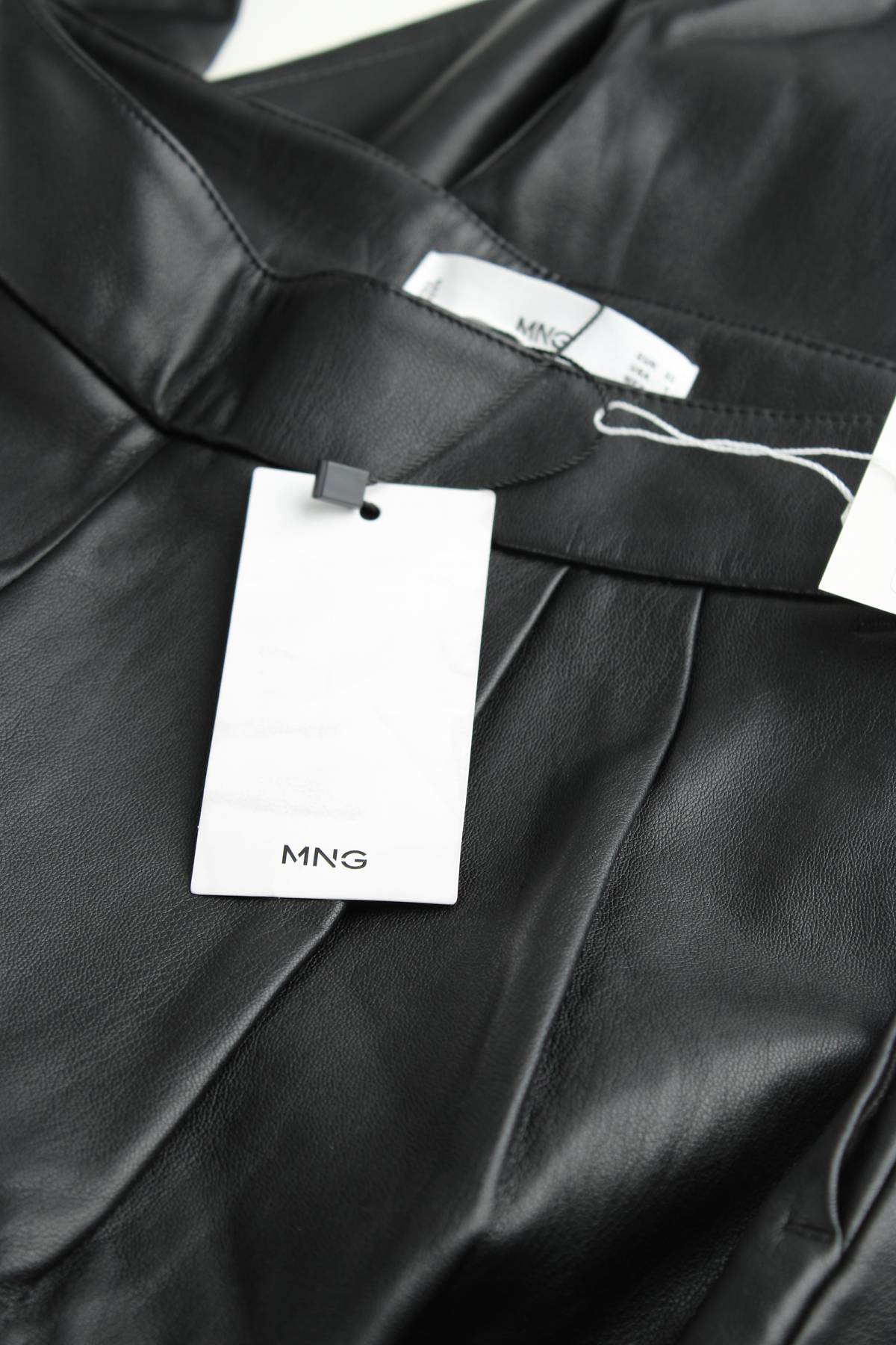 Дамски кожен панталон Mango3