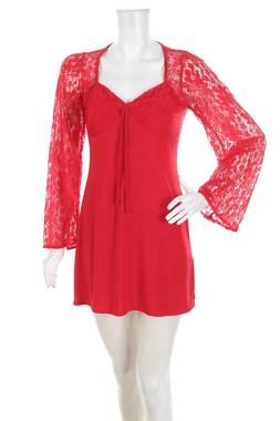 Рокля Boohoo1