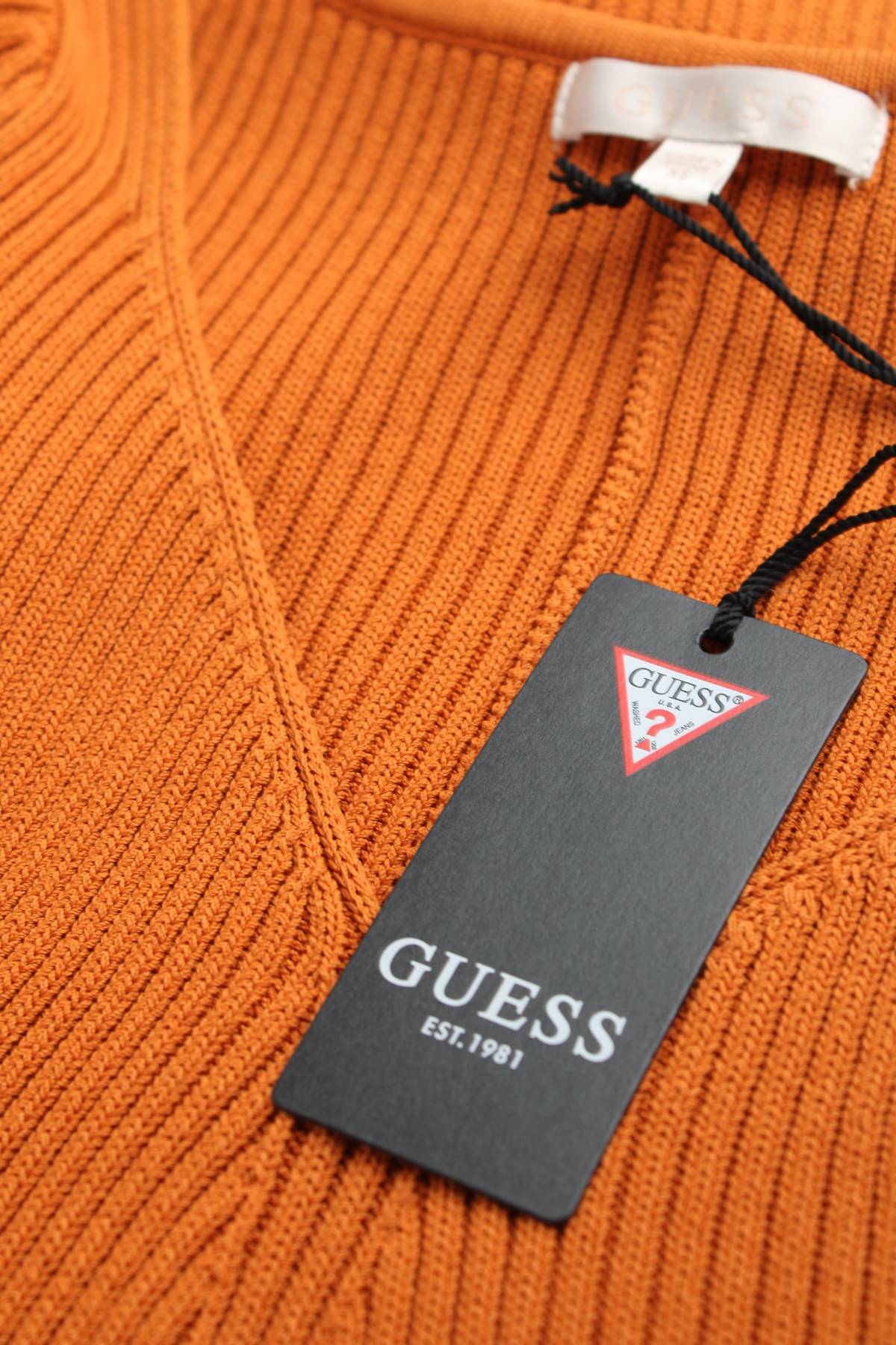 Рокля Guess3