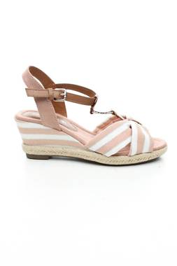 Σανδάλια Tom Tailor1