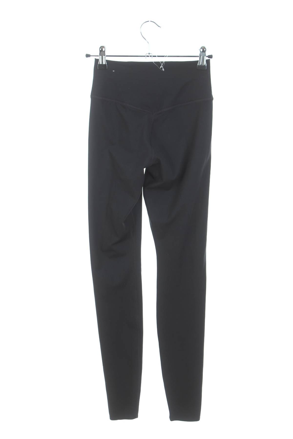 Дамски спортен клин Nike2 - Contour.bg Дамски спортен клин Nike2