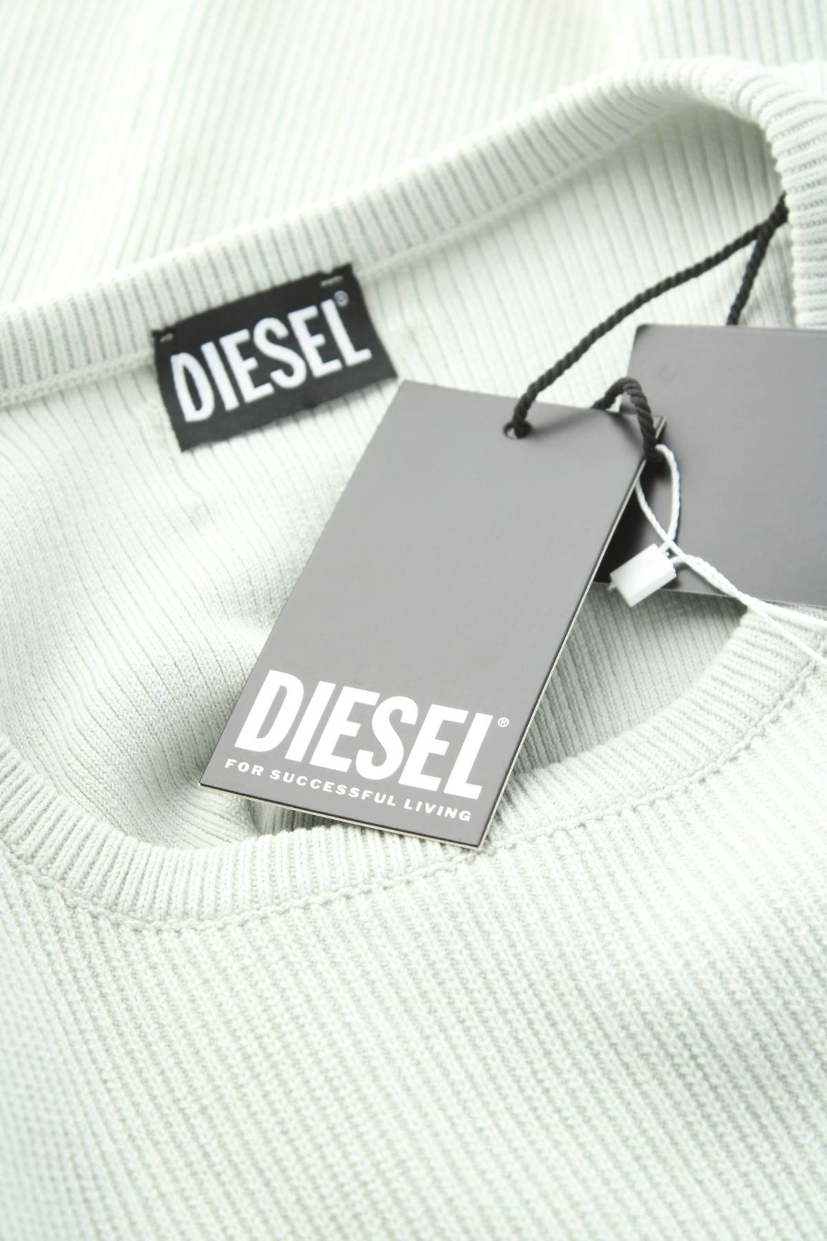 Дамски пуловер Diesel3