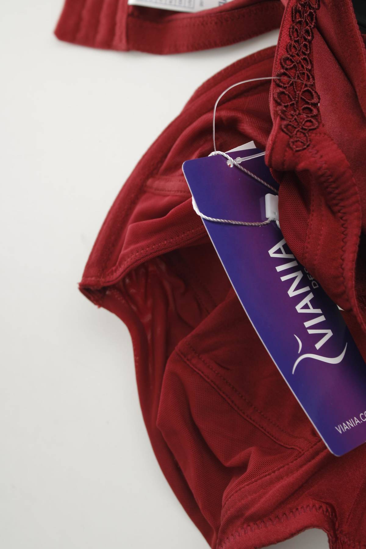 Сутиен Viania4